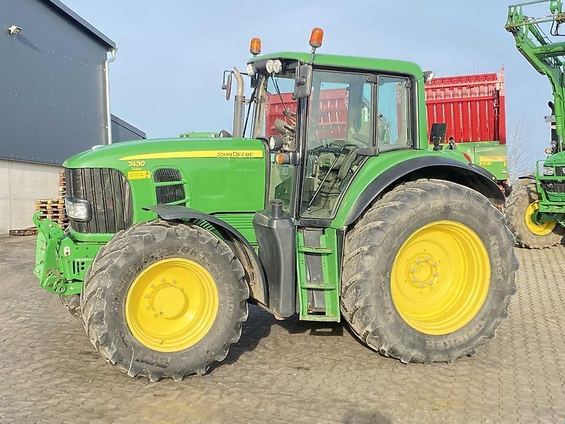 John Deere 7430 Premium Trattore 49.000 €