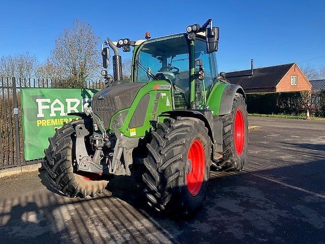 Fendt 516 Vario Traktor 91.834 €