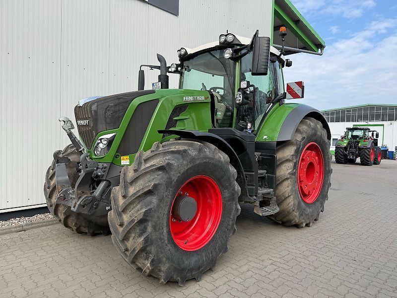 Fendt 828 Vario Profi Plus Trattore 175.500 €