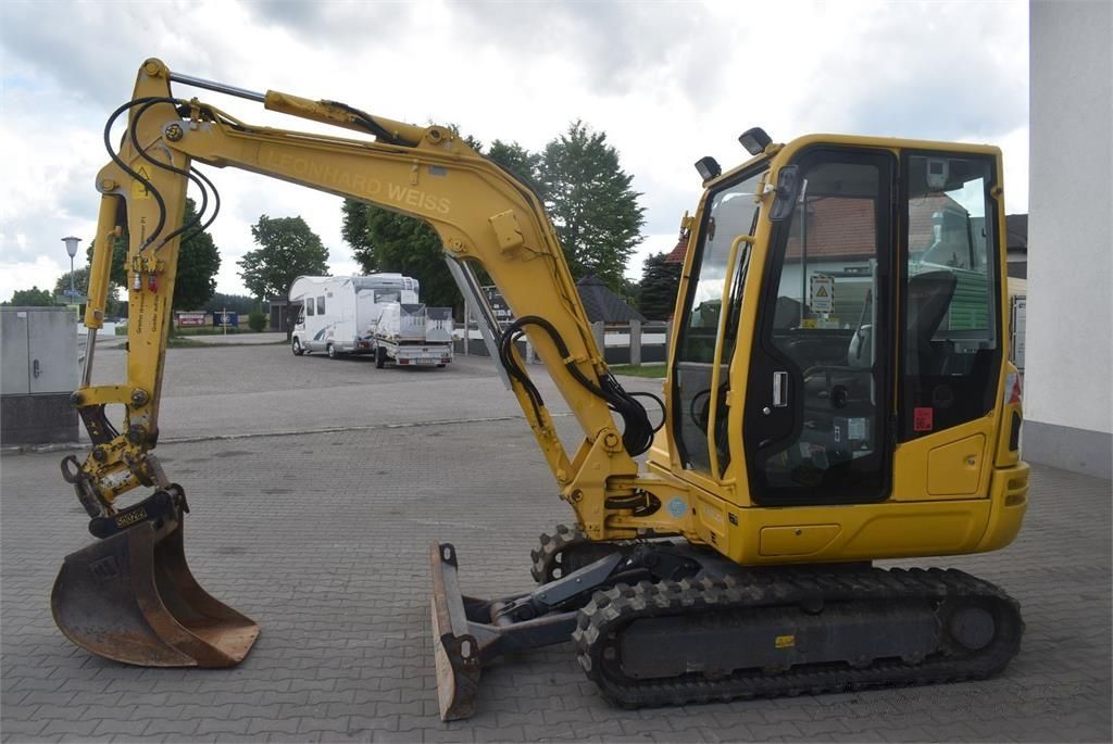 Takeuchi TB 240 Mini kotrógép 28 900 EUR