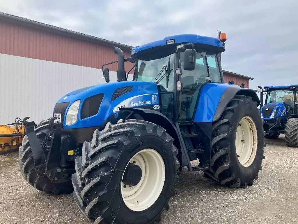 New Holland T 7550 Traktor 39 877 €