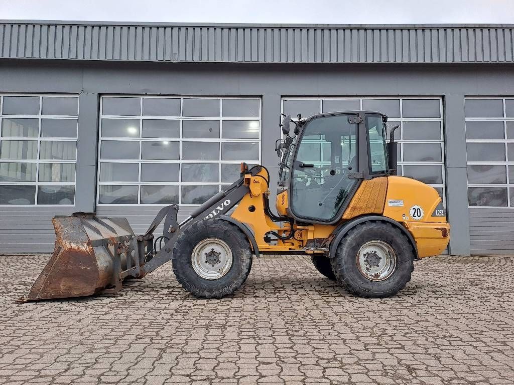VOLVO l 25b Pala gommata 22.990 €