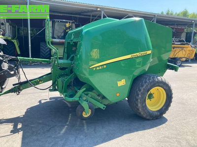 E-FARM: John Deere F441R - Presse à balles - id VM5NKUY - 17 900 € - Année: 2017 - Balles produites: 33 813