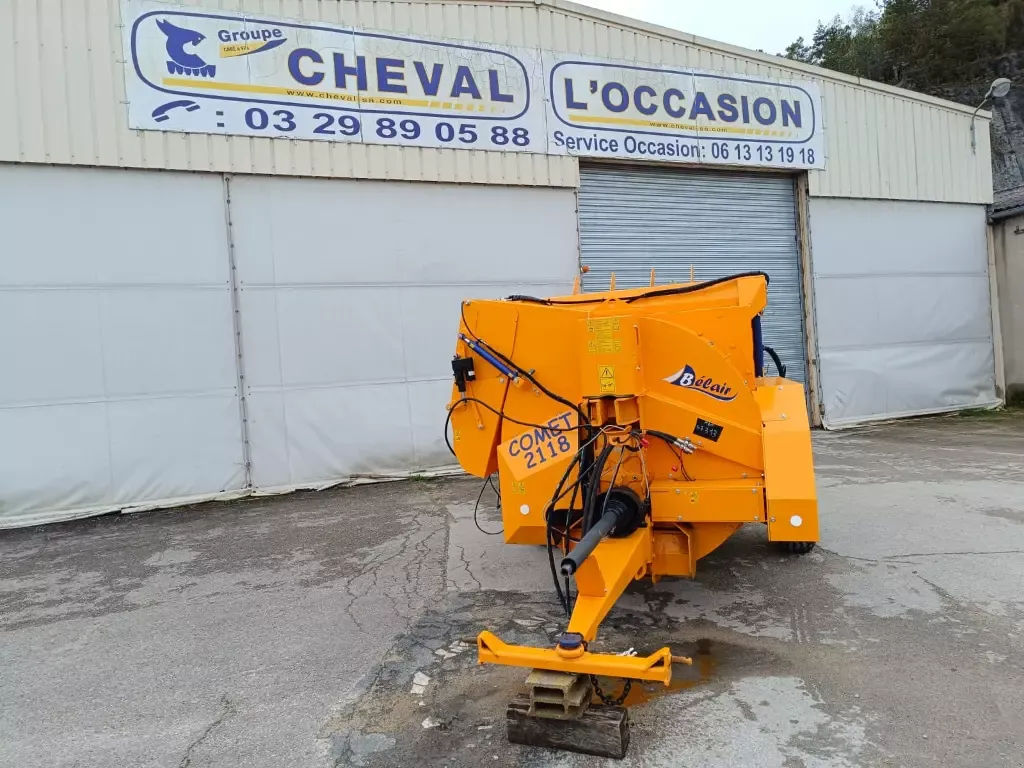 E-FARM: sonstige comet 2118 - Siloentnahmegerät - id JFMP2ZX - 17.900 € - Baujahr: 2022 - Frankreich