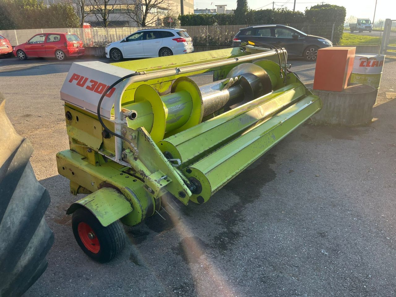 E-FARM: Claas pu 300 - Vágóasztal - id MDNMJBF - 7000 EUR - Gyártási év: 2008 - Olaszország