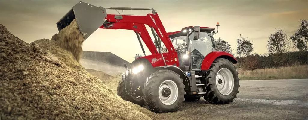 Case IH Maxxum 145 CVX Traktor 137.179 €