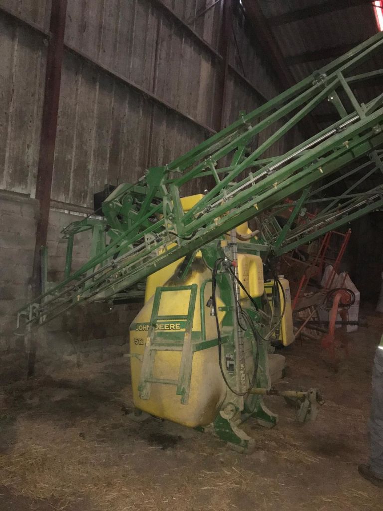 E-FARM: John Deere 512 - Sprayer - id DH3Z1XM - €7,500 - Year of construction: 2004 - France
