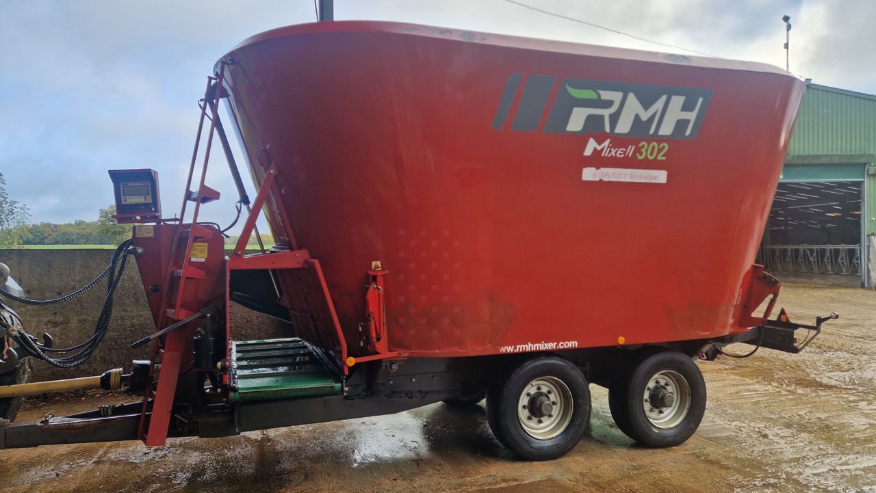 RMH mixell 302 Mixer feeder €15,000