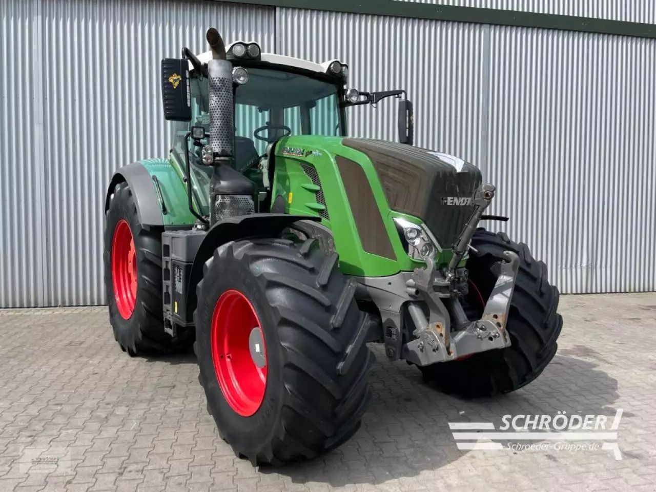 E-FARM: Fendt 824 Vario Profi - Tractor - id IZCPA86 - 109.885 € - Año: 2017 - Horas: 4597,Potencia del motor: 239,Alemania