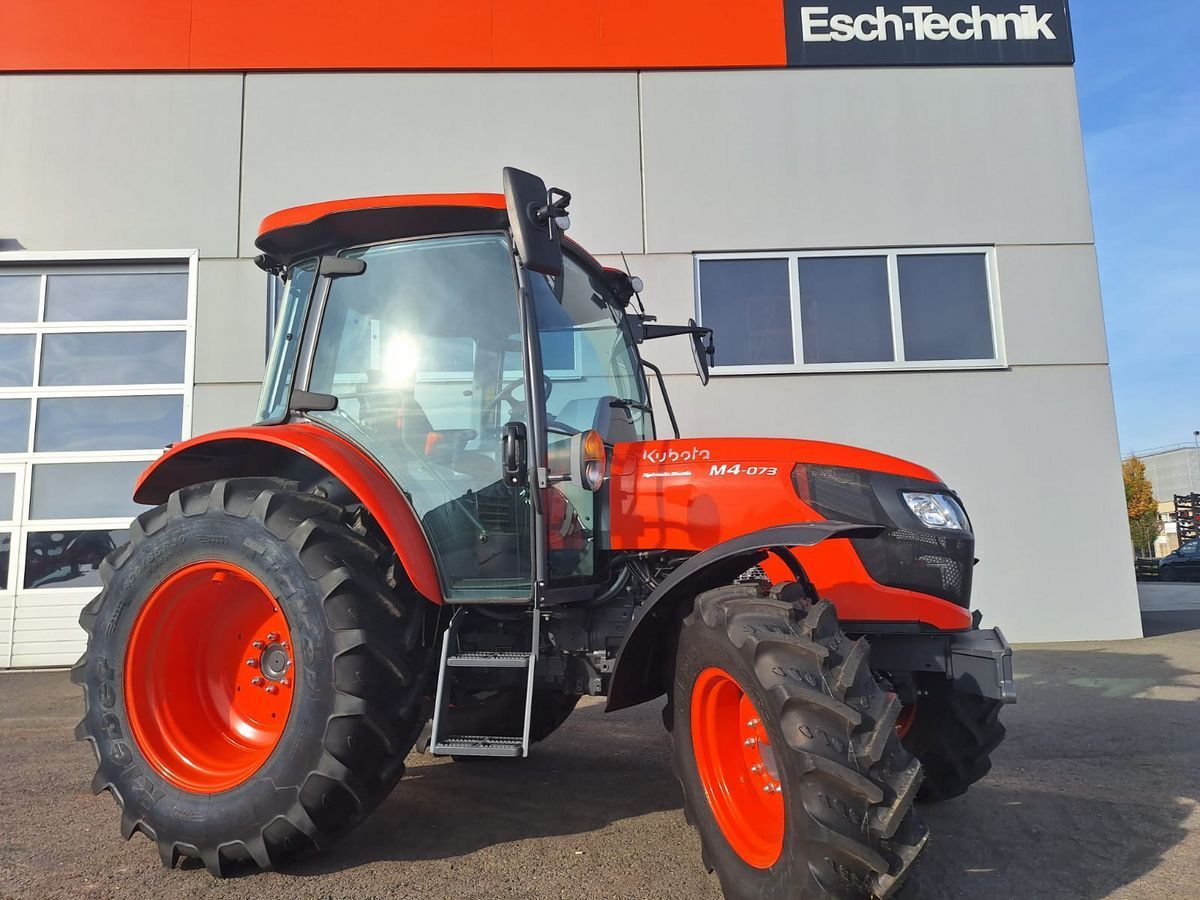 Kubota M4073 Τρακτέρ 45.417 €