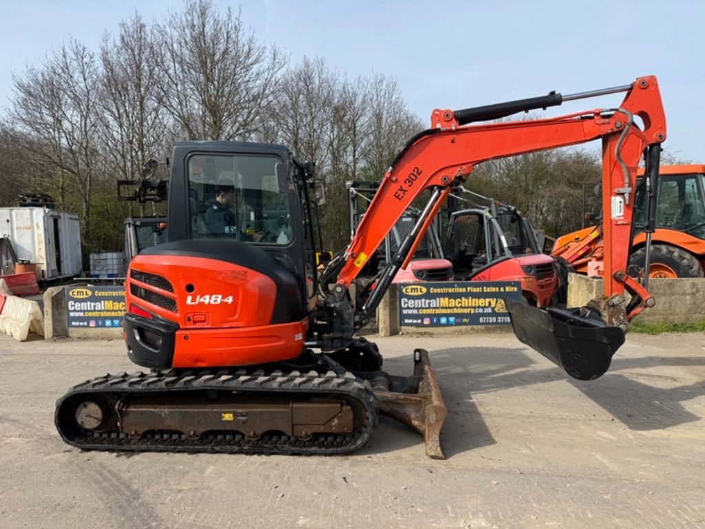 Kubota U48-4 Mini excavadora  27.164 €