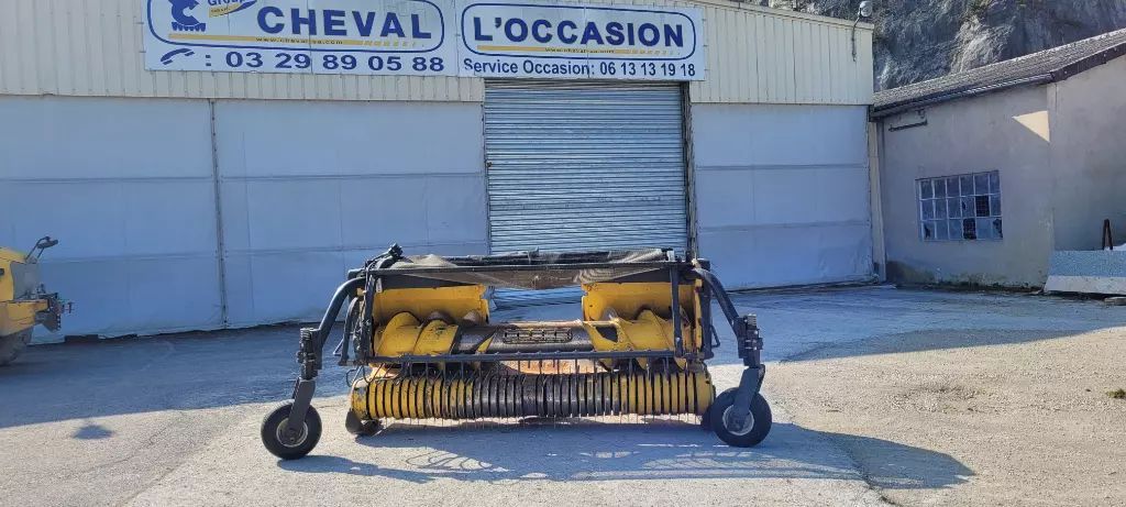 E-FARM: New Holland 270 fpe - Barre de coupe - id PTN6JPC - 11 000 € - Année: 2009 - France