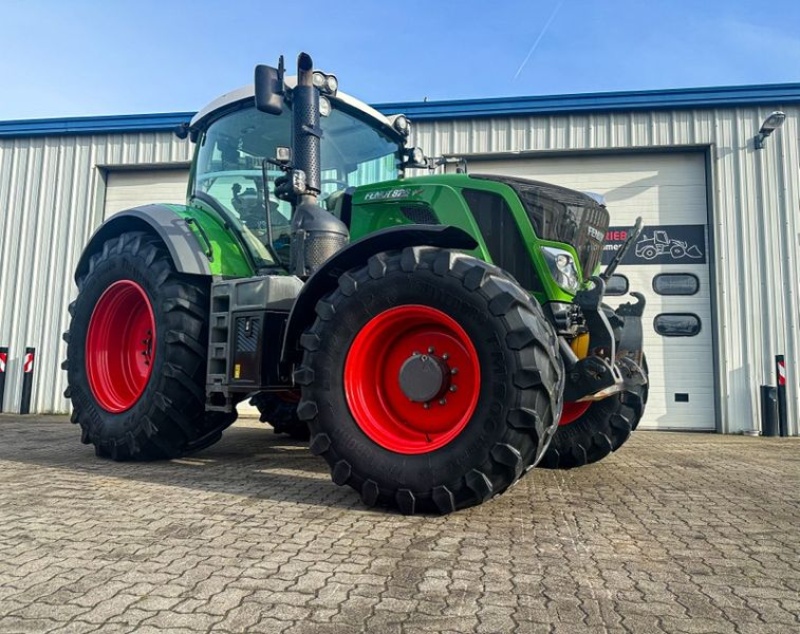 Fendt 828 Vario ProfiPlus tractor €110,000