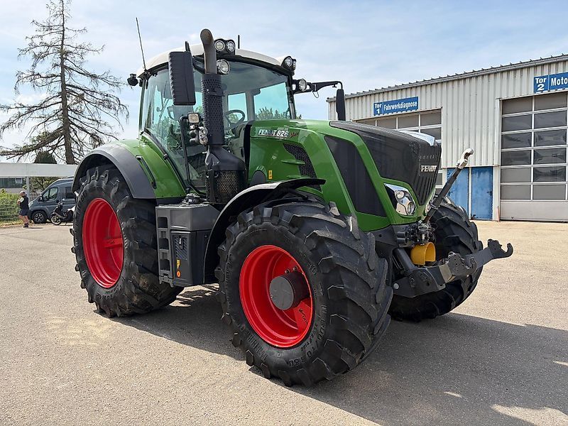 Fendt 828 Vario Tractor 109.890 EUR