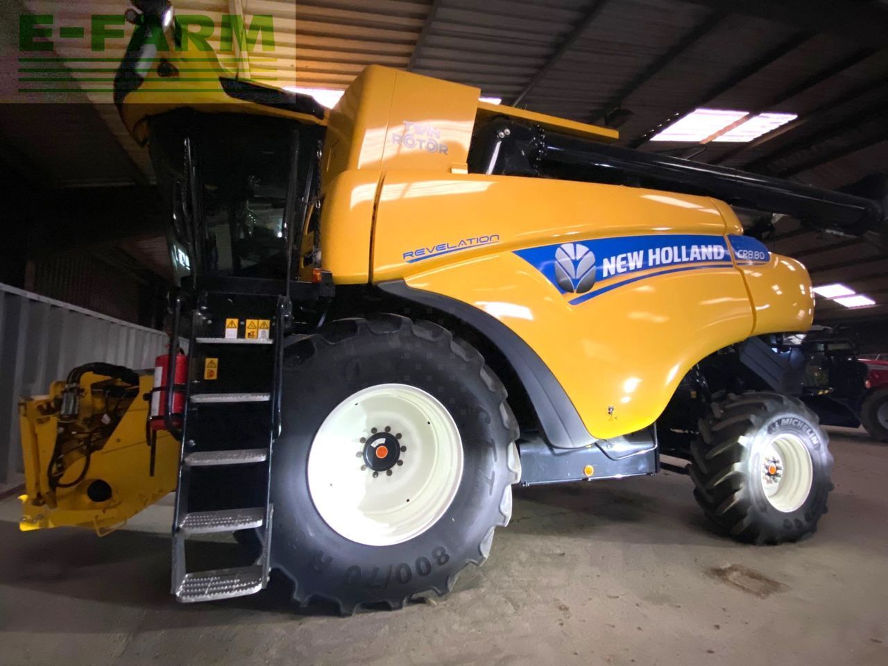 New Holland cr 8.80 revelation Combine harvester