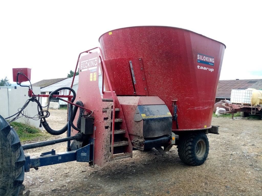 E-FARM: Taarup kdm 13p - Futtermischwagen - id B1NNSX3 - 13.000 € - Baujahr: 2007 - Frankreich