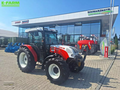 E-FARM: Steyr Kompakt 4095 - Tractor - id 9FHEZNN - €39,646 - Year of construction: 2011 - Engine hours: 3,042,Engine power (HP): 96,Austria