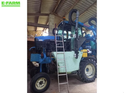 E-FARM: New Holland TN 80 F - Tractor - id AA8IWK6 - €29,000 - Year of construction: 2002 - Engine hours: 3,350,Engine power (HP): 76,France