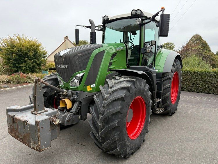 Fendt 826 Vario Profi Plus Traktor 122.000 €