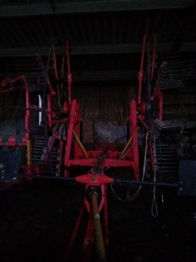 E-FARM: JF Stoll r 655 asl - Tedder - id D4GV1X5 - €6,500 - Year of construction: 2011 - France
