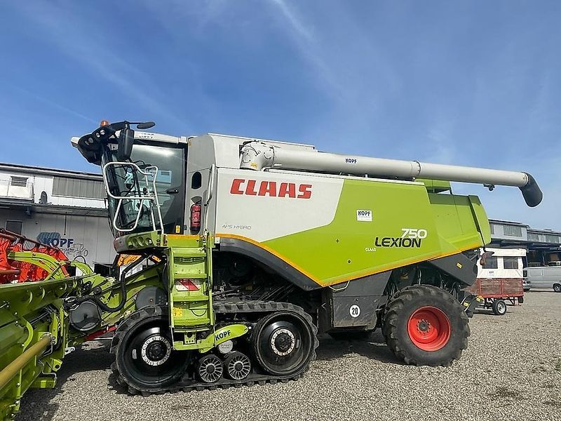 Claas Lexion 750 Terra Trac Combine harvester €139,000