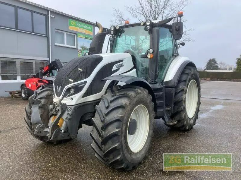 Valtra T 174 Tractor €69,748