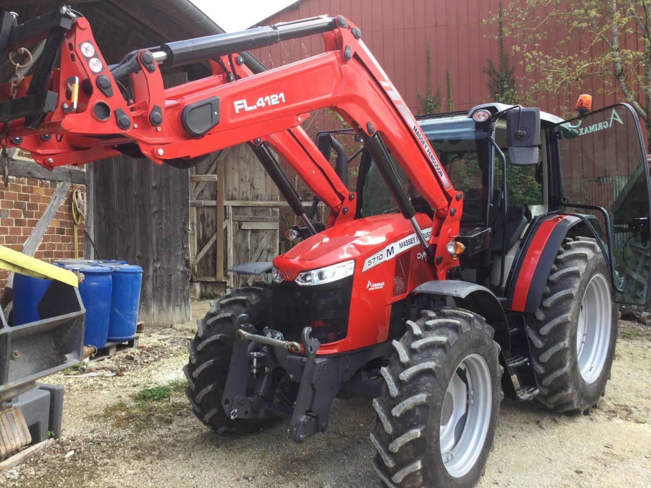 E-FARM: Massey Ferguson 5710M - Tracteur - id MC6RRNN - 82 000 € - Année: 2024 - Lecture du nombre d'heure: 110,Puissance du moteur (chevaux): 100,France