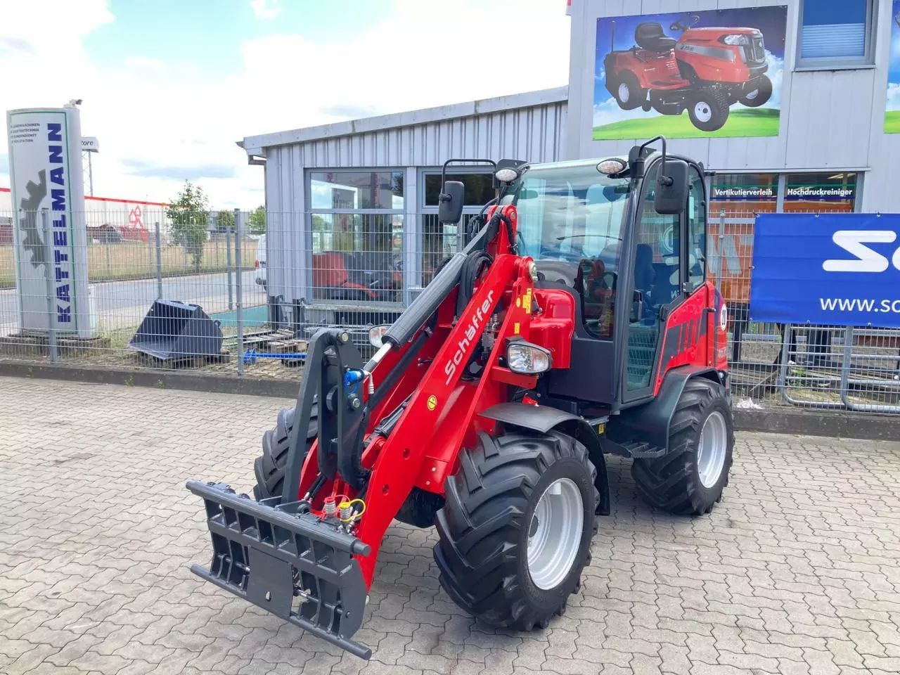 E-FARM: Schäffer 4670 - Radlader - id LJJCIJ1 - 41.500 € - Baujahr: 2021 - Abgelesene Motorstunden: 1.566,Motorleistung (PS): 67,Deutschland