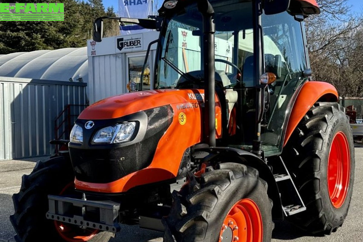 Kubota M6060 tractor €39,549