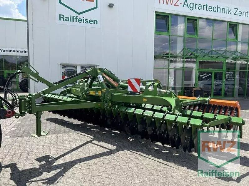 E-FARM: Amazone catros+ 6002-2 - Scheibenegge - id 7XLVMIF - 48.500 € - Baujahr: 2023 - Deutschland