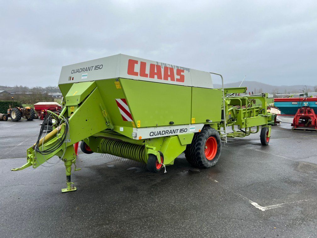E-FARM: Claas Quadrant 1150 - Ballenpresse - id HAPFUG8 - Baujahr: 2008 - Ballenanzahl: 44.000,Frankreich