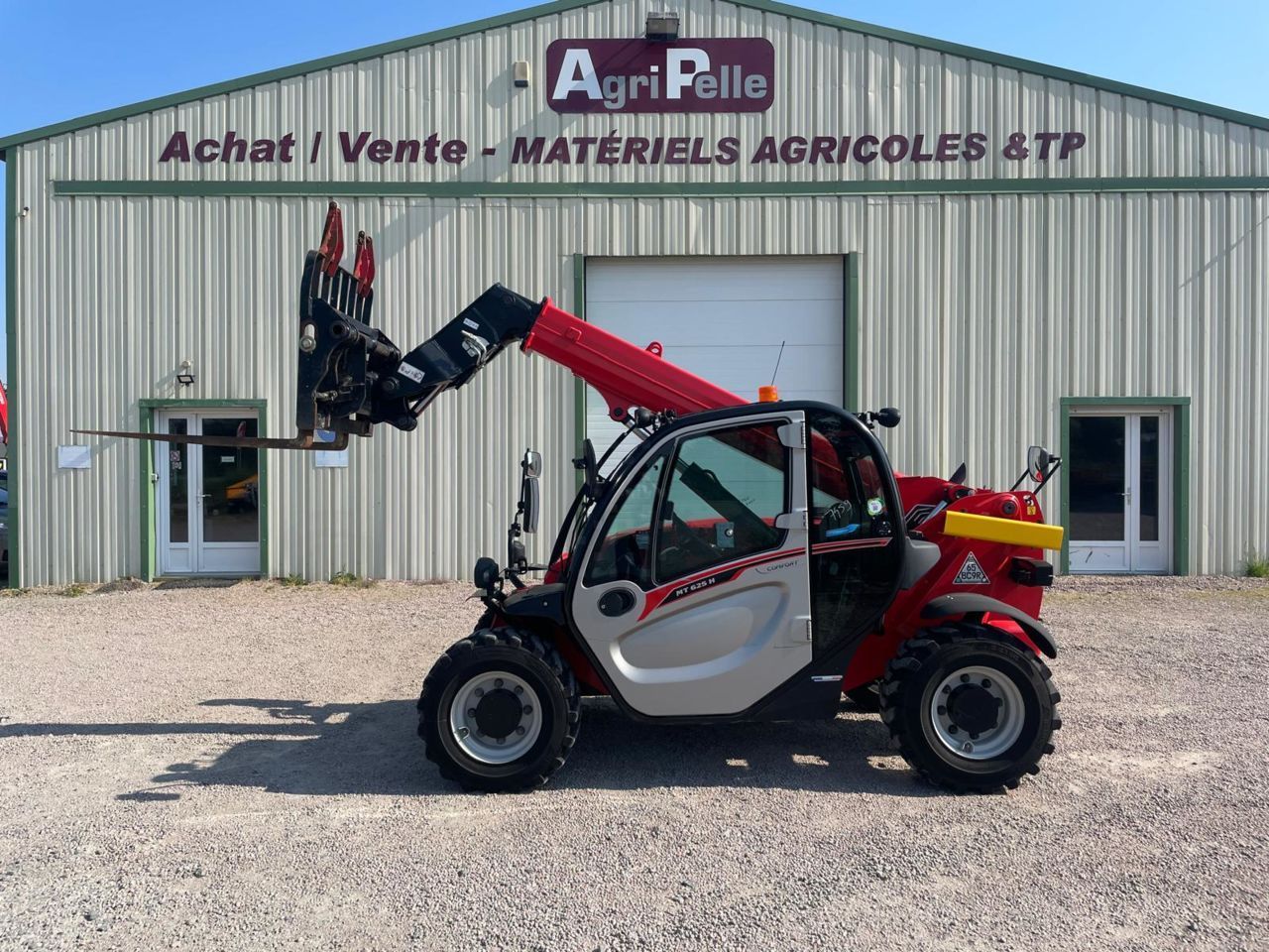 E-FARM: Manitou mt625 - Chargeur télescopique  - id H3NP4AI - 48 000 € - Année: 2021 - Lecture du nombre d'heure: 1 420,France