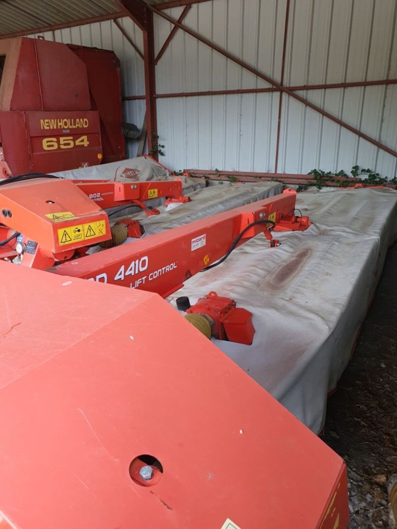 E-FARM: Kuhn GMD 4410 FF - Mower - id GSYHJKJ - €7,500 - Year of construction: 2009 - France