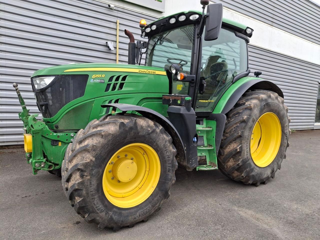 E-FARM: John Deere 6155 R - Tractor - id 5KLIHQI - 106.000 EUR - Anul: 2021 - Citeste ore: 2.990,Muterea motorului: 155,Franța