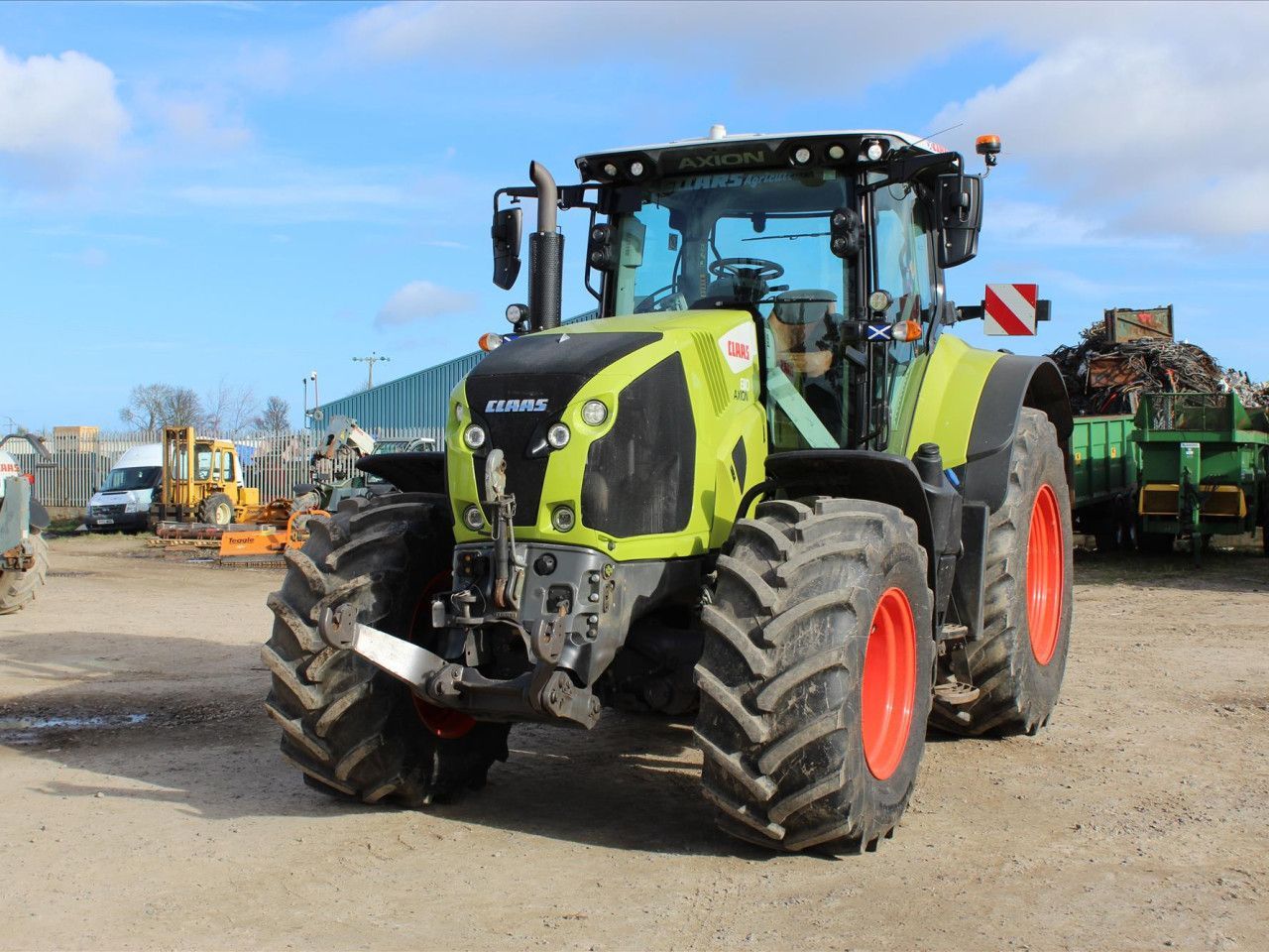 E-FARM: Claas Axion 810 - Traktor - id 37ICHVF - 75.604 € - Baujahr: 2020 - Motorleistung (PS): 212,Vereinigtes Königreich