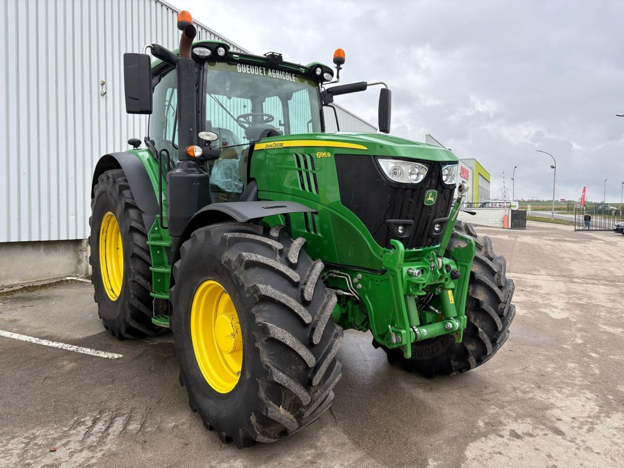 E-FARM: John Deere 6195 R - Tractor - id BJVP24D - €91,900 - Year of construction: 2020 - Engine hours: 5,027,Engine power (HP): 195,France