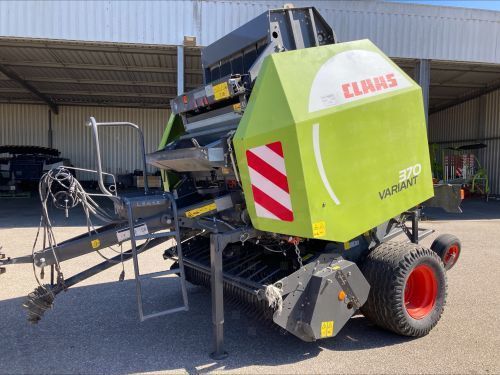 E-FARM: Claas Variant 370 - Presă de balotat - id DM7EHMM - 17.000 EUR - Anul: 2011 - Numărul total de baloți produși: 13.500,Franța