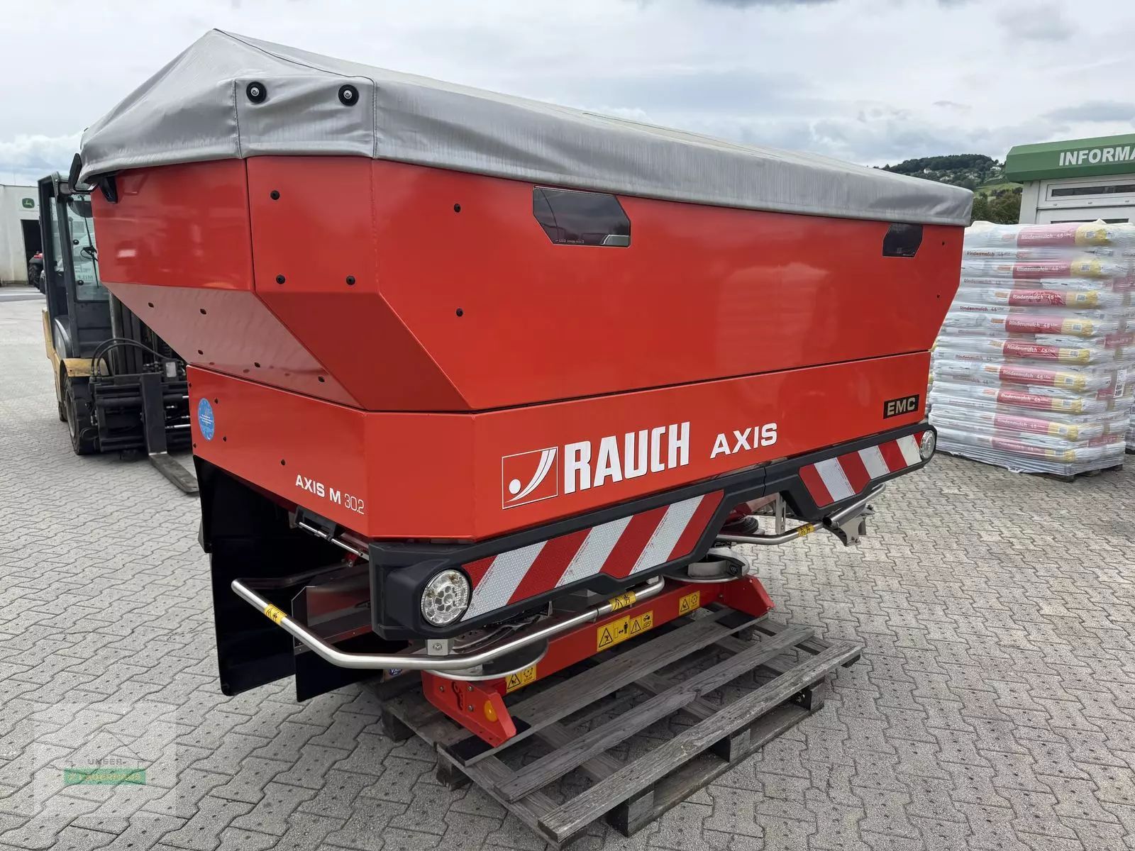 E-FARM: Rauch m 30.2 emc+w isobus - Düngerstreuer - id FJLYK72 - 19.083 € - Baujahr: 2022 - Österreich