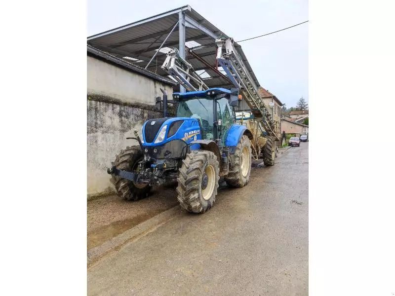 E-FARM: New Holland T7.210 - Tracteur - id FLEZYUX - Année: 2017 - Lecture du nombre d'heure: 3 852,Puissance du moteur (chevaux): 165,France