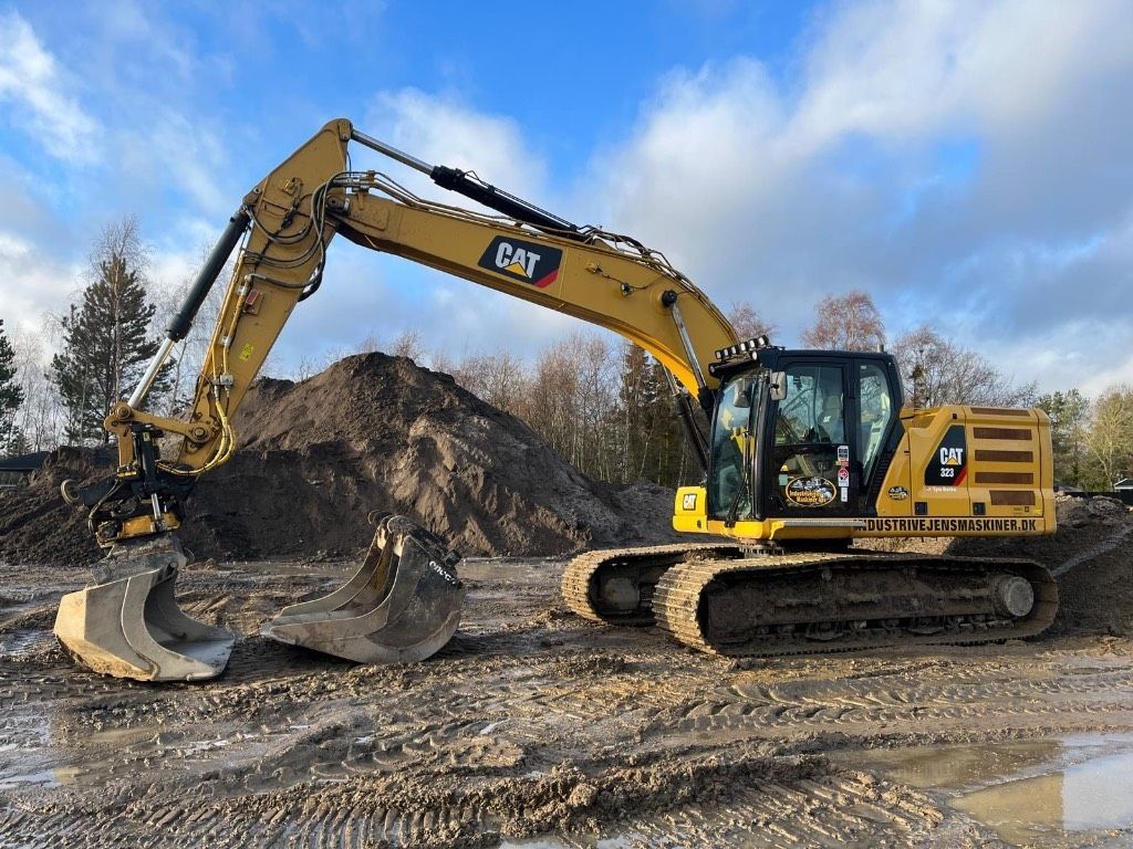 Caterpillar 323 nextgen Crawler excavator €117,115