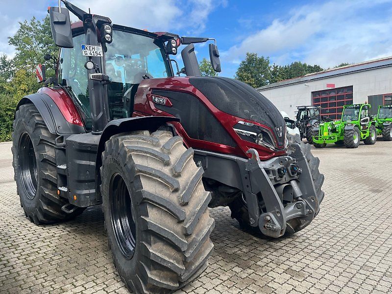Valtra Q 305 Traktor