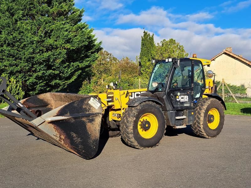 E-FARM: JCB 560-80 ag t4f - Telehandler - id AEKRCQU - €85,000 - Year of construction: 2019 - Engine hours: 2,650,France