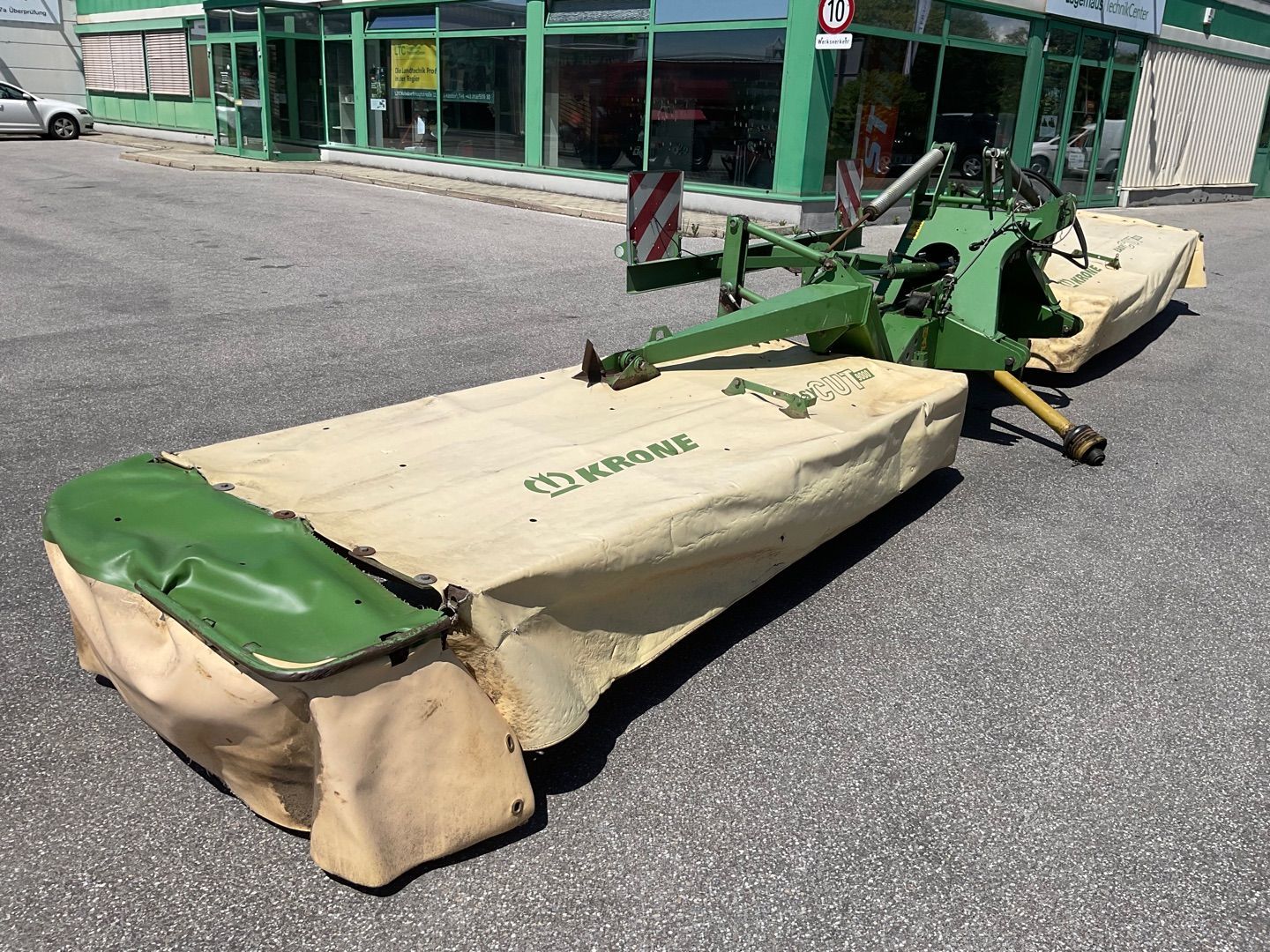 E-FARM: Krone Easy Cut 9000 - Segadora - id HQGU8QU - 11.947 € - Año: 2005 - Horas: 1,Austria