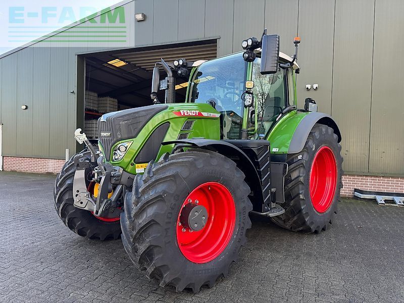 Fendt 724 Vario Profi Plus Traktorius 217 500 €