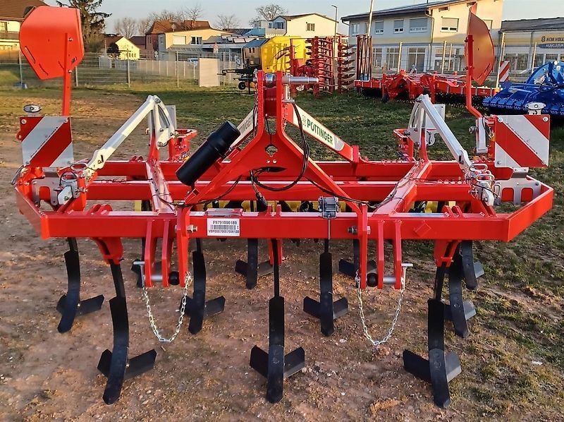 E-FARM: Pöttinger Synkro 3030 - Coltivatore - id AZC7YGZ - 11.900 € - Anno di costruzione: 2023 - Germania