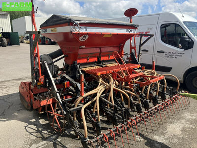 E-FARM: Roger combine roger rti-herse kuhn - Drilling machine combination - id SA3PSC7 - €5,500 - Year of construction: 1995 - France