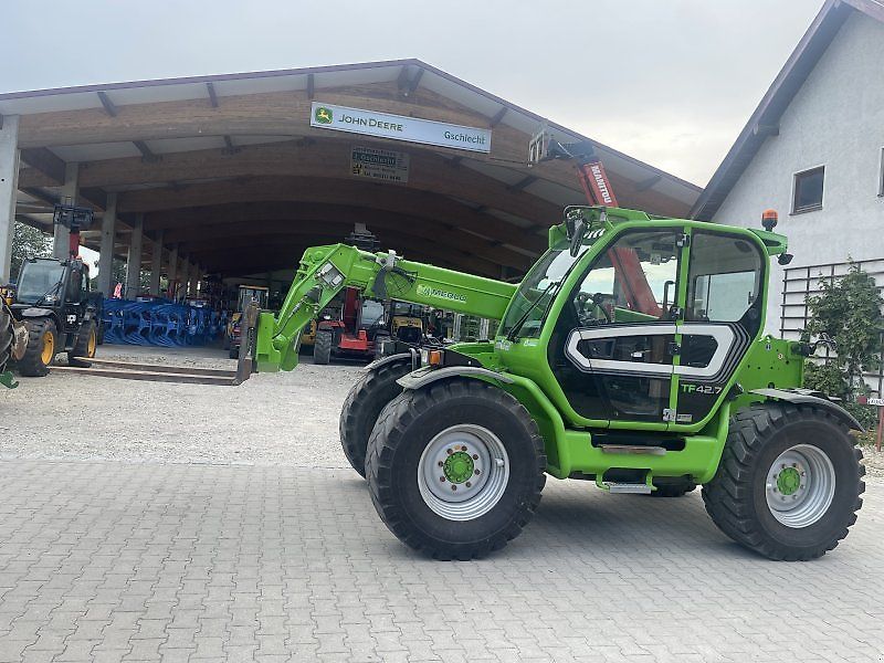 E-FARM: Merlo tf 42.7-156 - Teleszkópos rakodó - id MML4GK1 - 53 900 EUR - Gyártási év: 2016 - Üzemóra (motor): 3260,Motor teljesítménye (LE): 156,Németország
