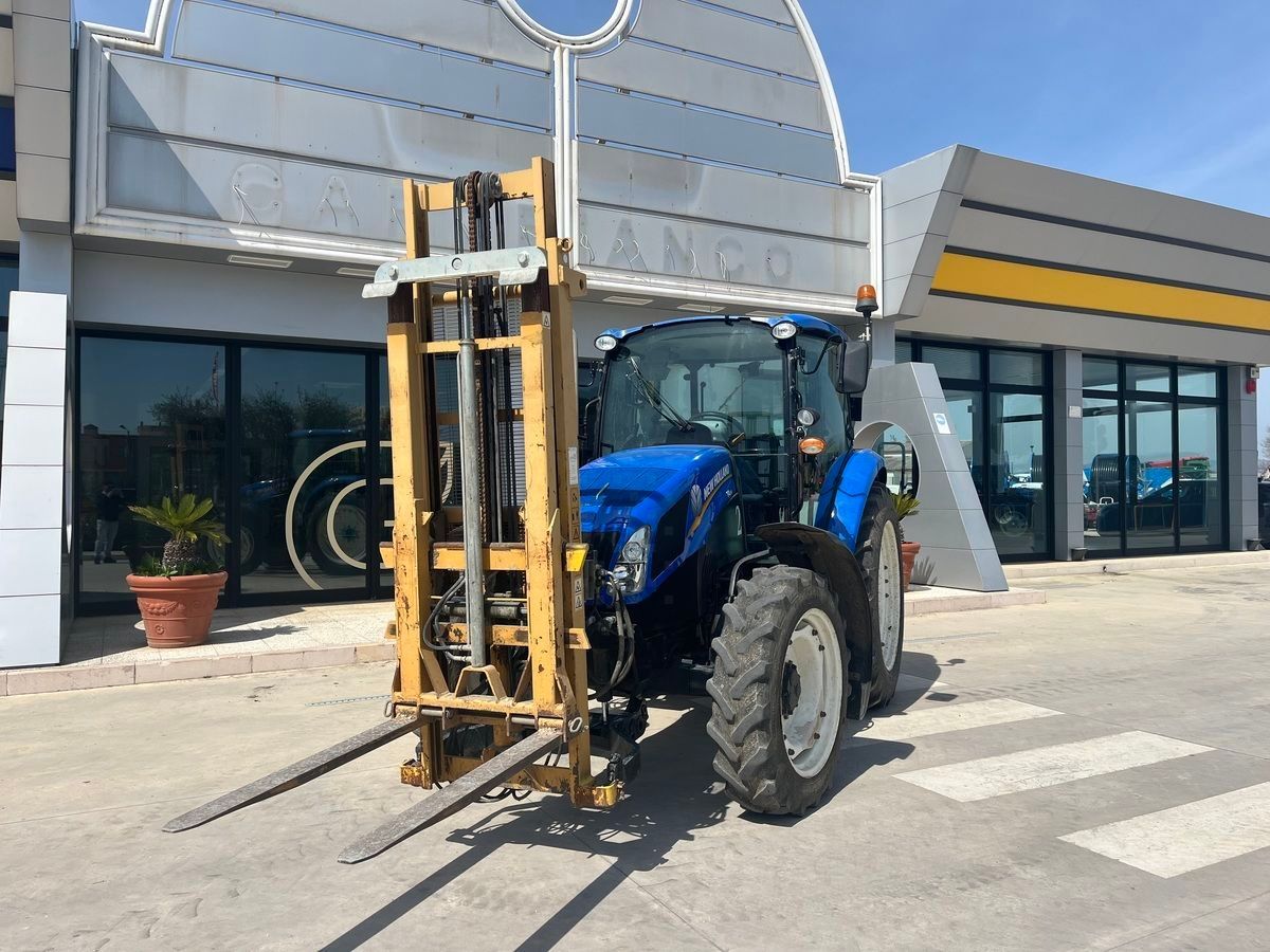 New Holland T4.115 Tractor €30,000
