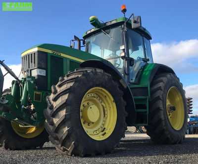 E-FARM: John Deere 7710 - Τρακτέρ - id F99TBZX - 40.000 € - Χρονία: 2002 - Μετρητής ωρών: 7.600,Ισχύς κινητήρα: 160,Γαλλία