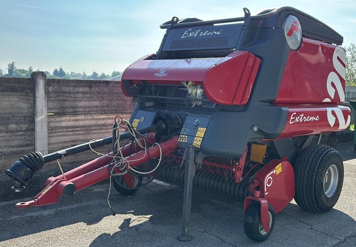 E-FARM: Feraboli rotopressa mod. extreme 220ht, rete + spago, camera variabile. - Empacadora - id RXJXS8I - 13.000 € - Año: 2009 - Italia